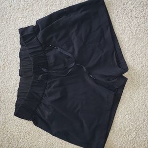 Lululemon On the fly shorts